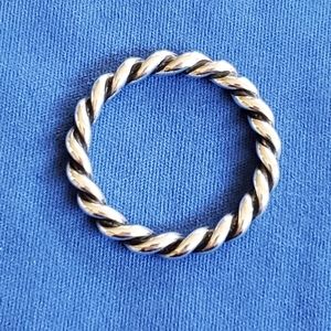 "Twist Swirling Band" Ring